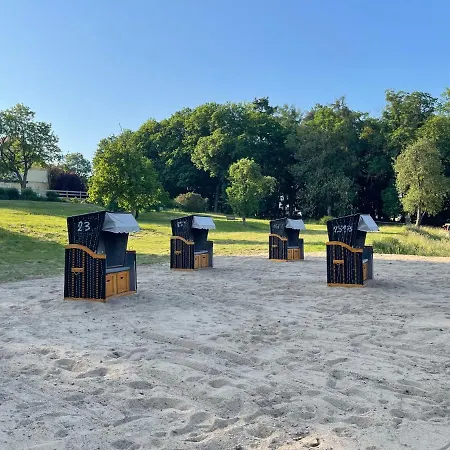 Neu Möbliertes 1 - Zimmerapartment Mitten In Der