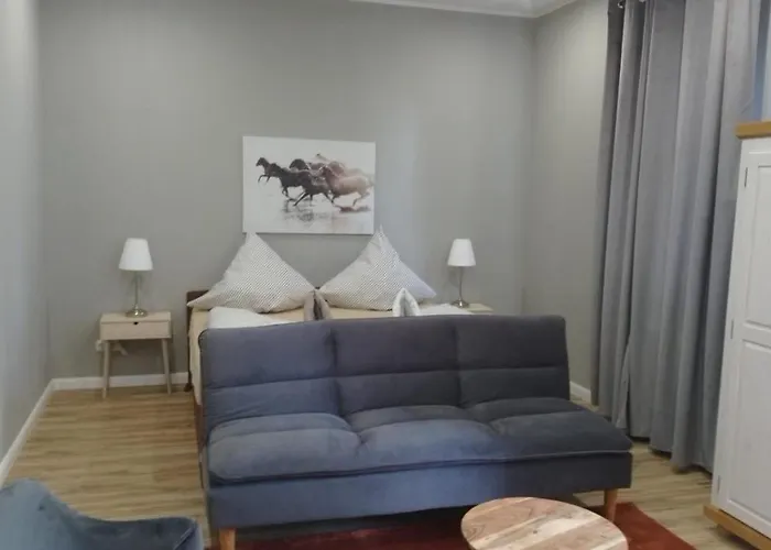 Neu Moebliertes 1 - Zimmerapartment Mitten In Der * Neu Gaarz