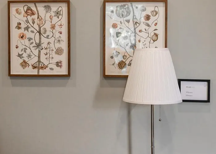 Neu Moebliertes 1 - Zimmerapartment Mitten In Der