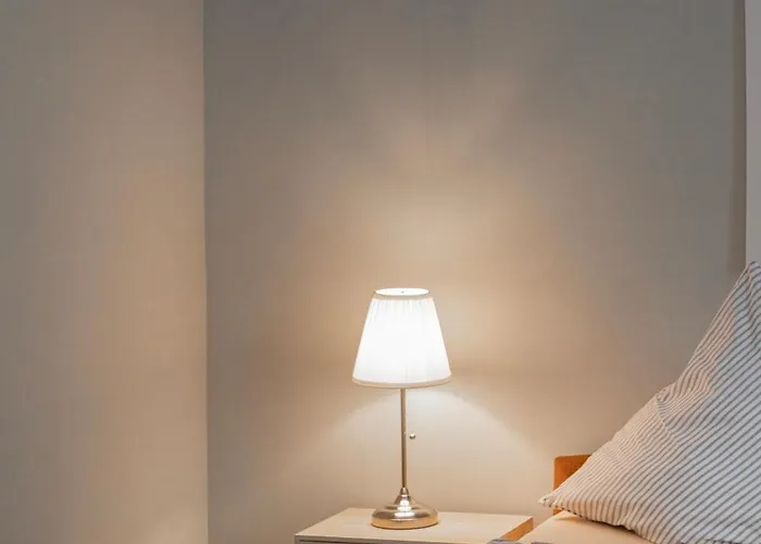 Neu Moebliertes 1 - Zimmerapartment Mitten In Der Apartamento
